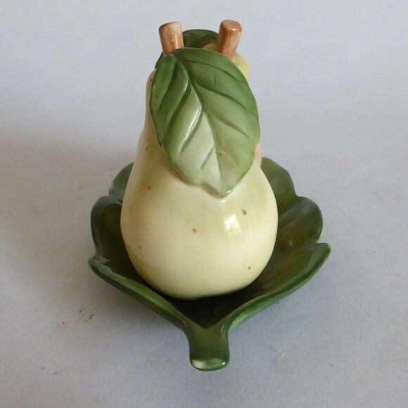 NEW FITZ & FLOYD SUMMER HILL CERAMIC PEAR FRUIT SALT & PEPPER SHAKER 3 PIECE SET - Picture 4 of 10